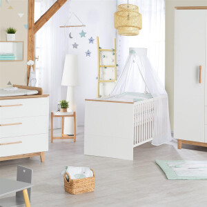 roba Set Finn, inkl. Kombi-Bett 70 x 140 cm, Wickelkommode & 3-türigem Schrank, Weiß/Goldeiche