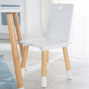 roba Kindersitzgruppe aus Holz - Kindermöbel Set aus 2 Kinderstühlen & 1 Tisch - Kindertisch Set für Kinderzimmer von Jungen & Mädchen - Weiß / Natur